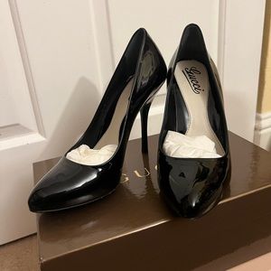 Gucci sofia pump black leather 6.5